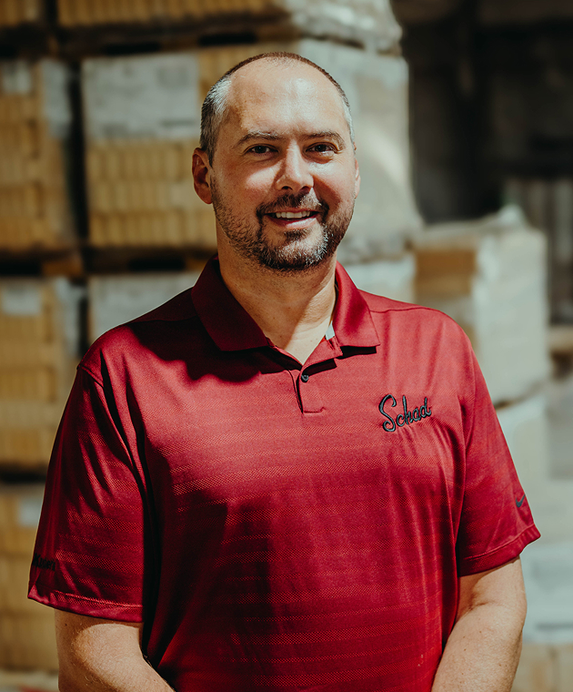 Schad_Headshot_NameHere 13